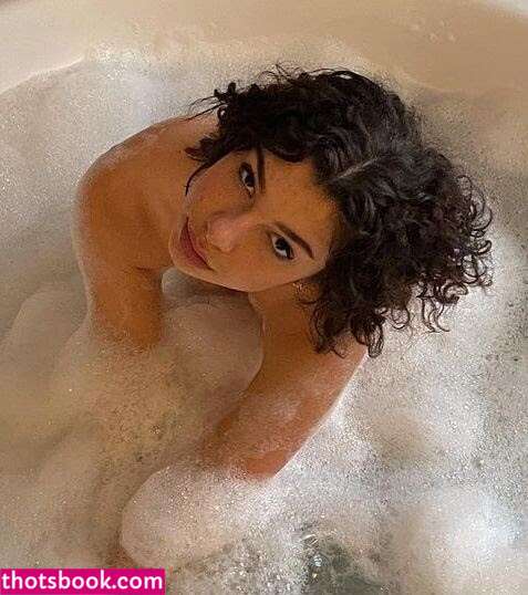 Emmy Tifrit Photo #25