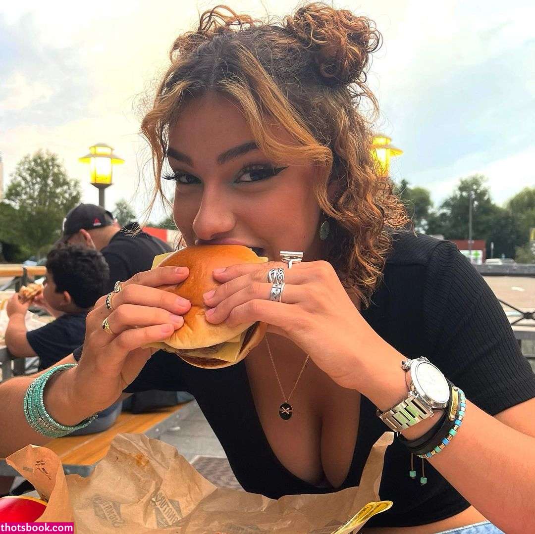 Emmy Tifrit Photo #31