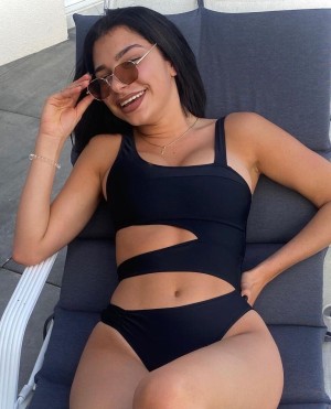 Emmy Tifrit Photo #48