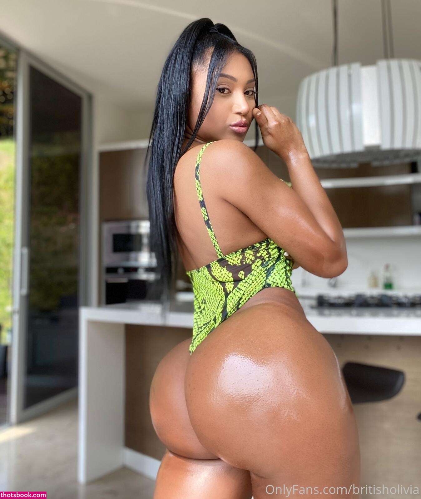 British Olivia Photo #46