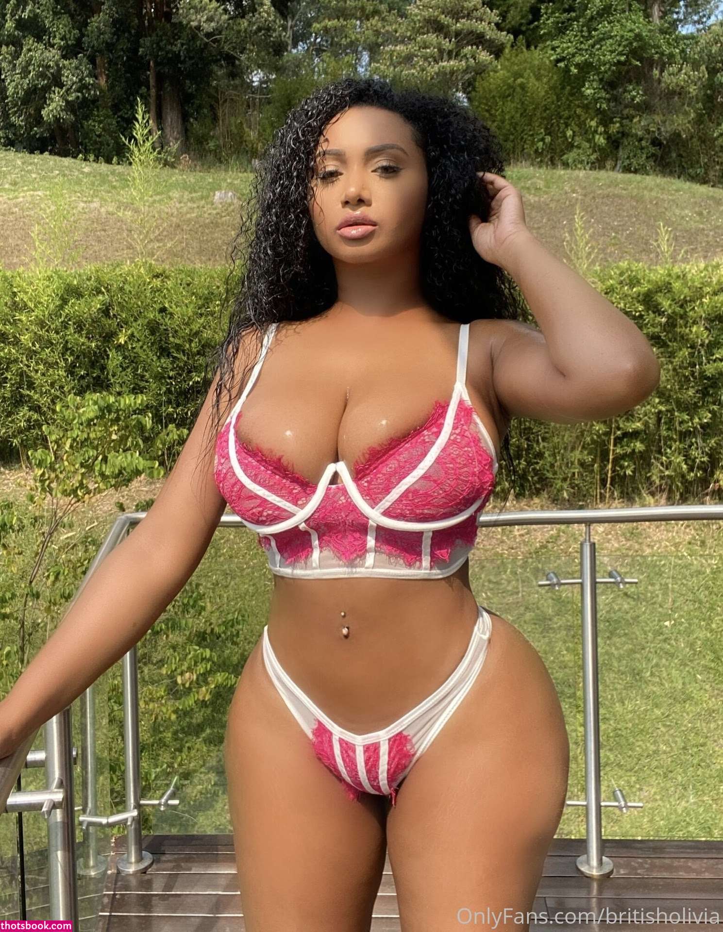 British Olivia Photo #79