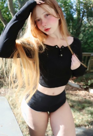 Diovana Konigsreuter Photo #328