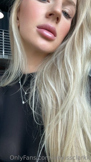 Alexis Clark Photo #115