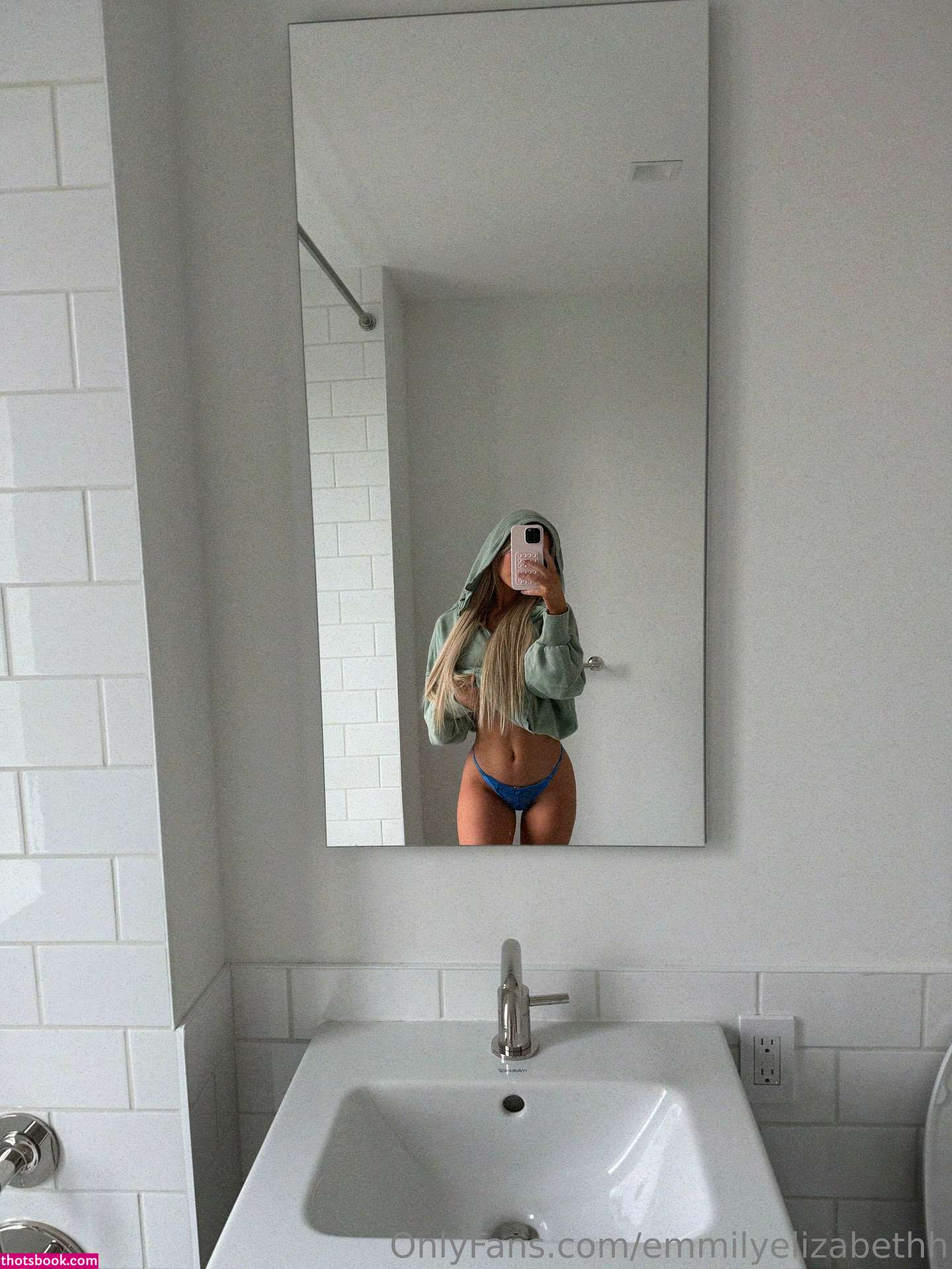 Emily Elizabeth Photo #88