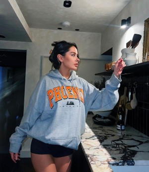 Lacey Montgomery Photo #92