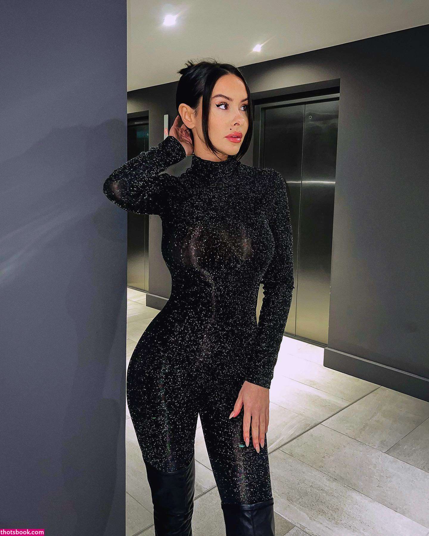 Lacey Montgomery Photo #142