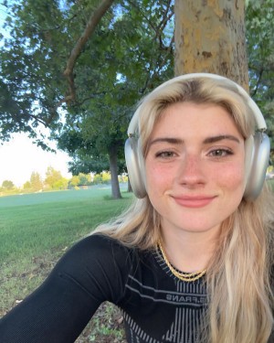 Faith Ordway Photo #24