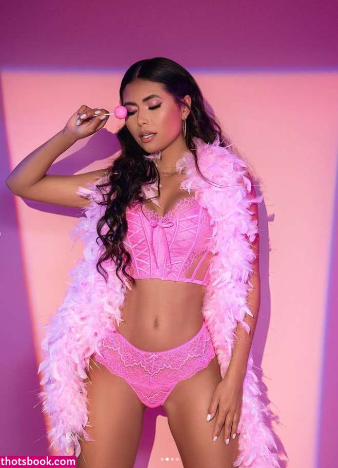 Florence Mueller Photo #37