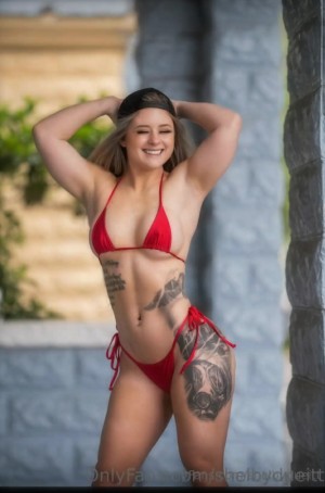 Shelby Dueitt Photo #32