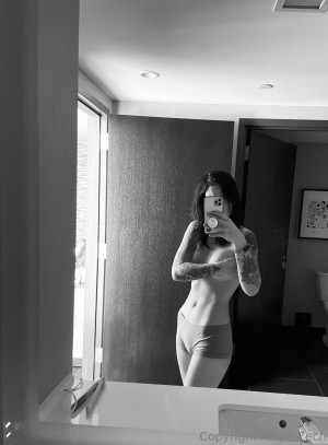 Arryn Zech Photo #169