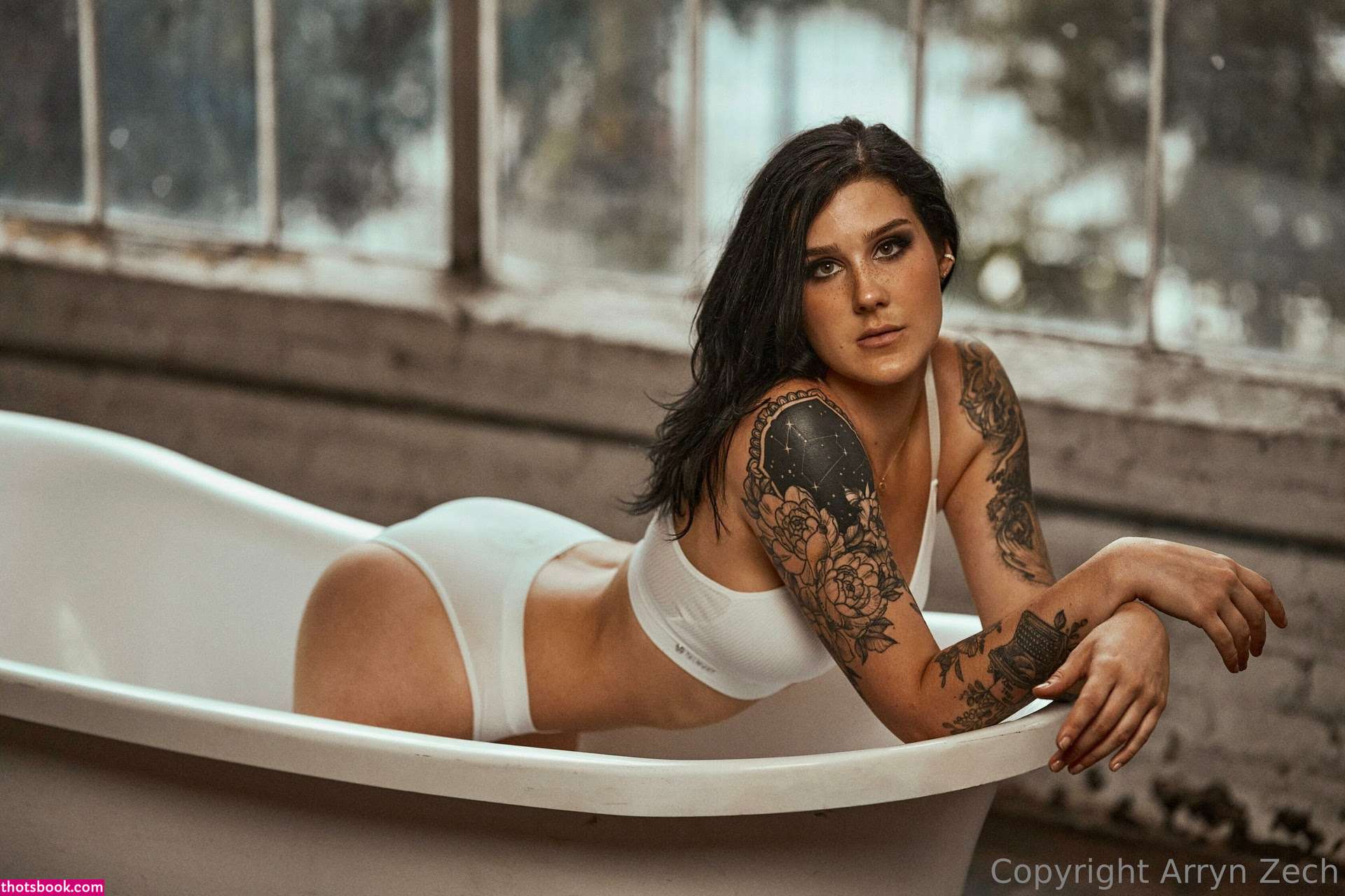 Arryn Zech Photo #188