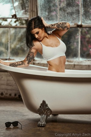 Arryn Zech Photo #176