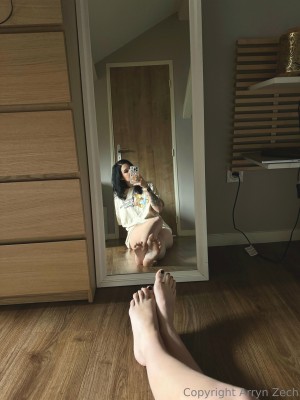 Arryn Zech Photo #251