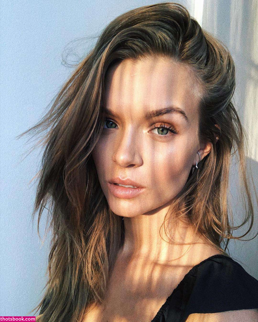 Josephine Skriver Photo #97