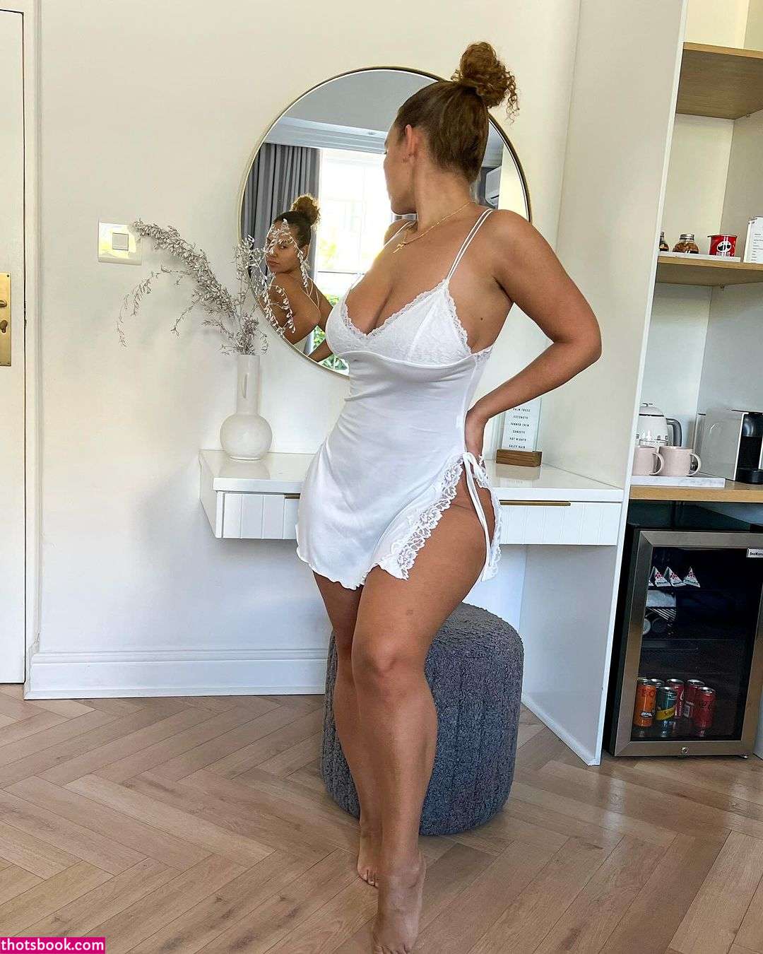 Pamela Alexandra Photo #26