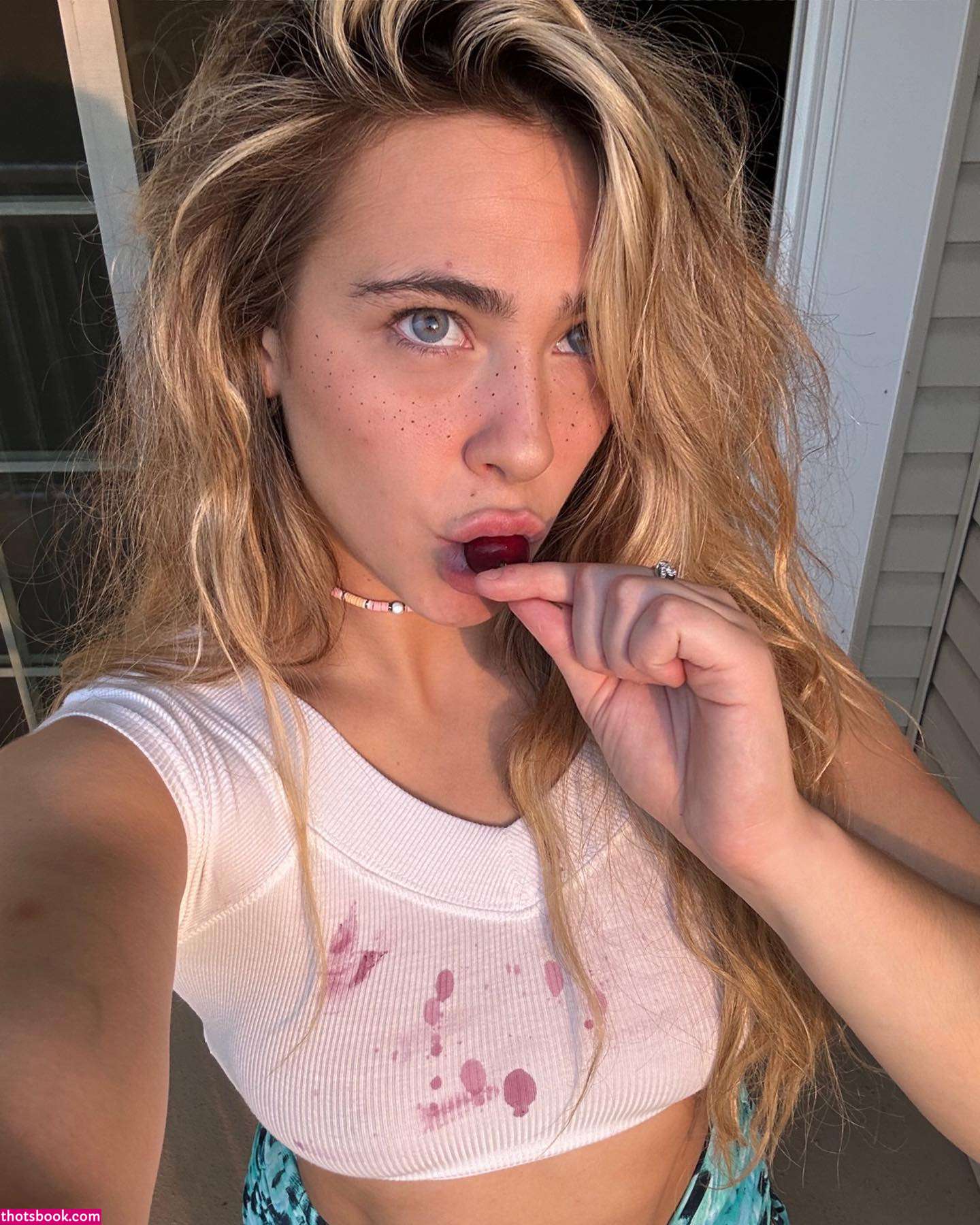 Danielle Cooper Photo #60