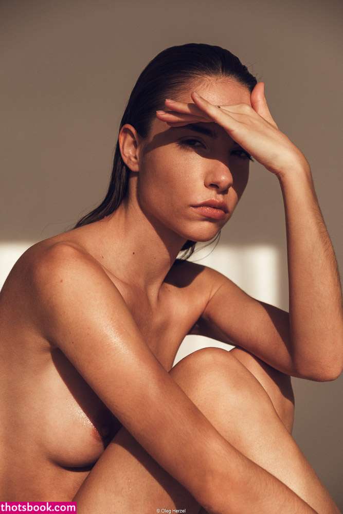 Rebecca Bagnol Photo #97