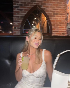 Audrey Trullinger Photo #10