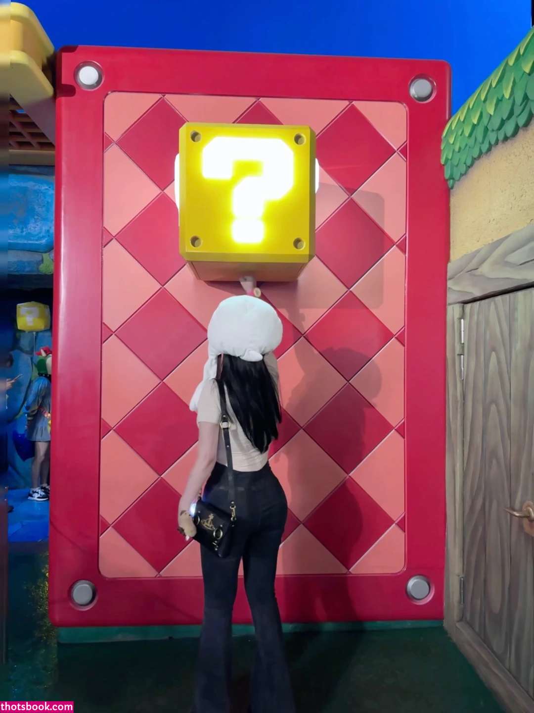 Takomayuyi Photo #45