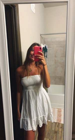 Abby Busick Photo #4