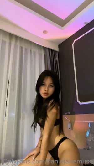 Danie Jane Photo #29