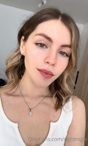 Right Regie Photo #12