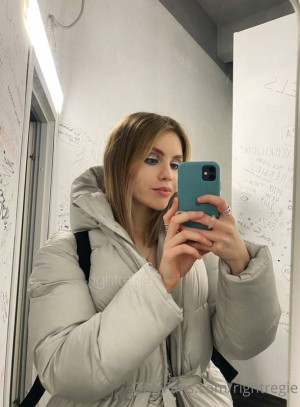 Right Regie Photo #49