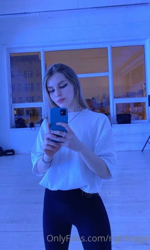 Right Regie Photo #56