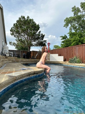 Grace Charis Photo #1161