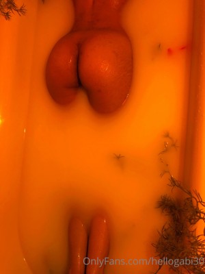 Gabi Moran Photo #122