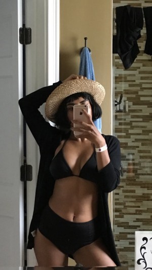 Riya Hamid Photo #65