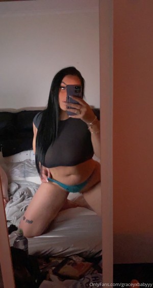 Graceyxbabyyy Photo #4