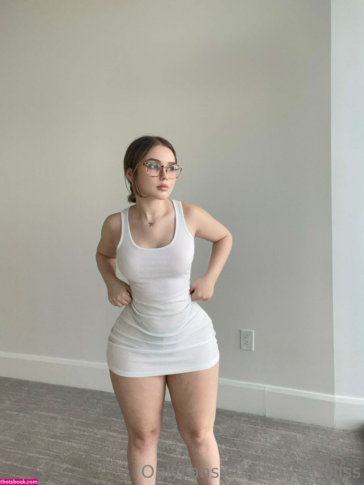 Tayler Hills Photo #643