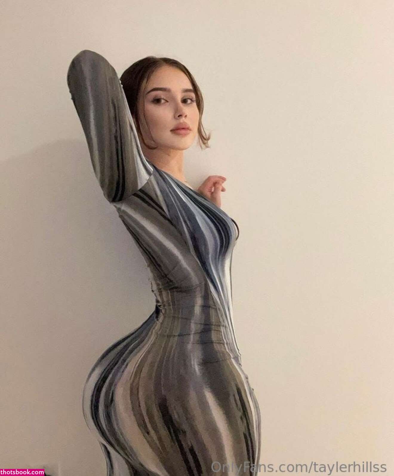 Tayler Hills Photo #709