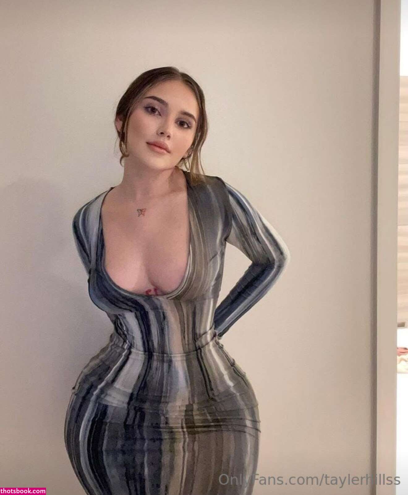 Tayler Hills Photo #716