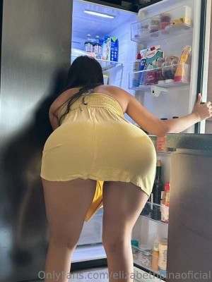 elizabethpinaa Photo #16