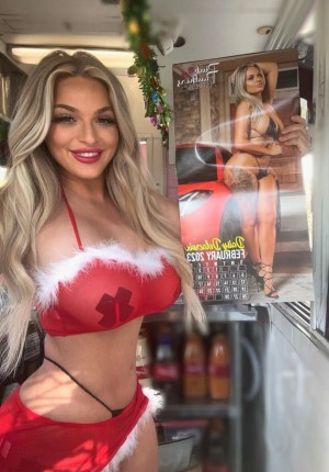 Daisy Delacroix Photo #41