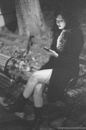 Lilith Vale Photo #15