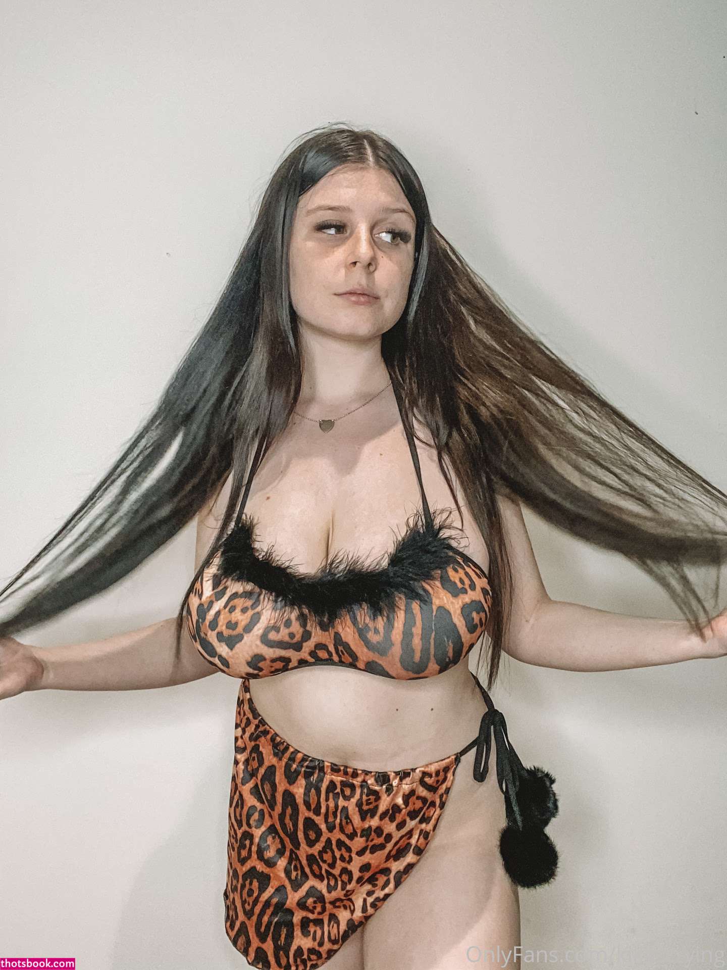 Kikiiscrying Photo #179