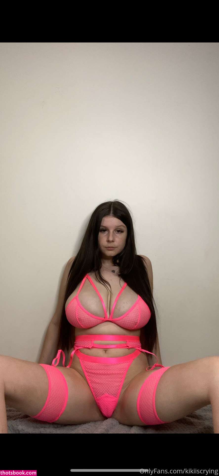 Kikiiscrying Photo #204