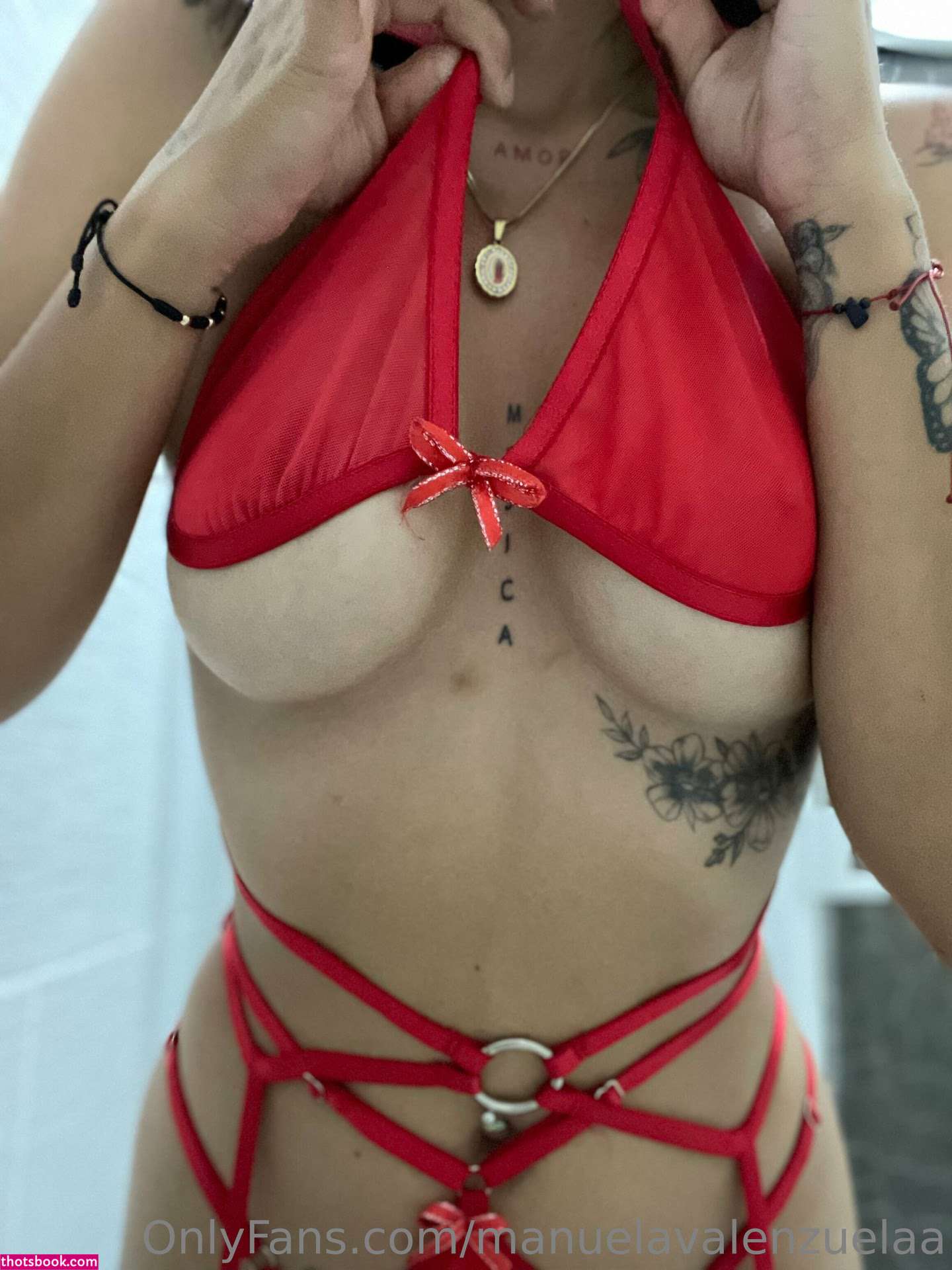 Manuela Valenzuelaaa Photo #153