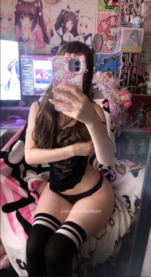 Meowforher Photo #91