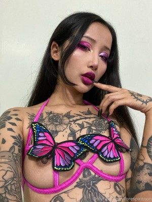 Jenny Zhao Photo #37