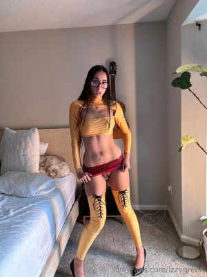 Izzy Green Photo #717