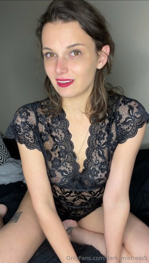 Dark Mistress Photo #17