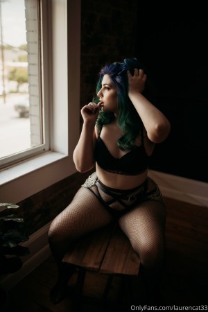 laurencat33 Photo #3