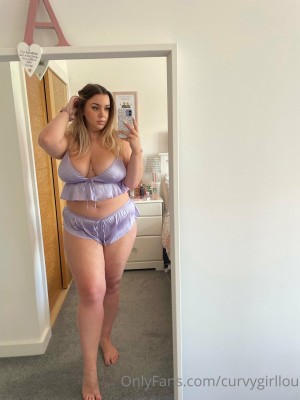 Curvygirllou Photo #12