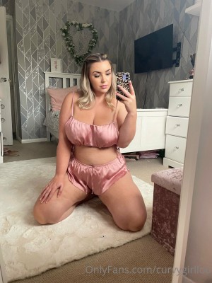 Curvygirllou Photo #25