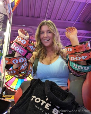 Itsjanniewoods Photo #125