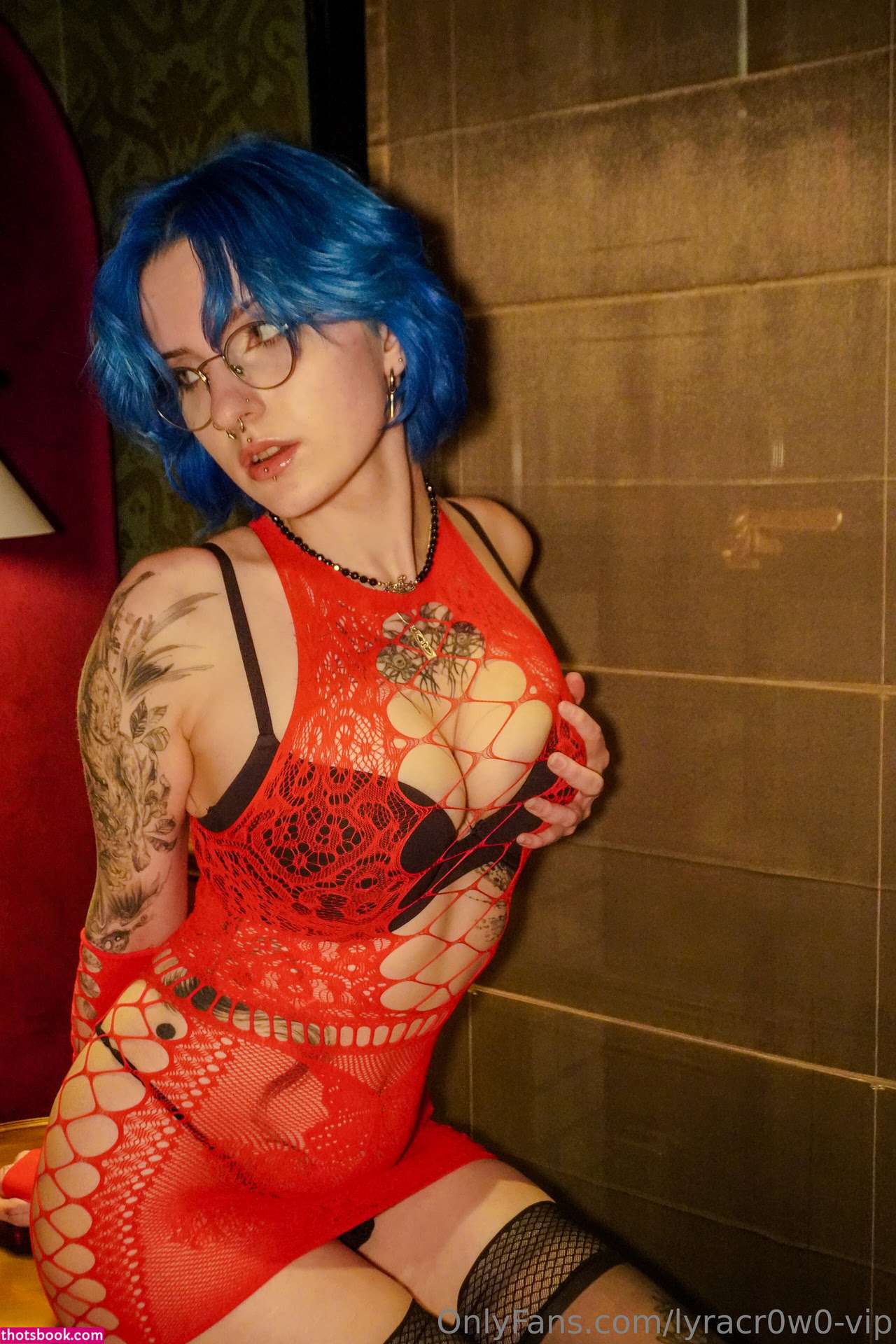 Lyra Crow Photo #1006